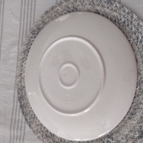 California Whittier Pottery Lotus Flower Plate/Platter - Picture 2 of 6